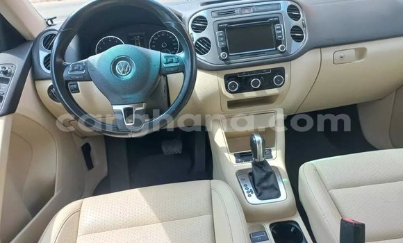 Sayi Na hannu Volkswagen Tiguan White Mota in Accra a Greater Accra Sayi Na hannu Volkswagen Tiguan White Mota in Accra a Greater Accra