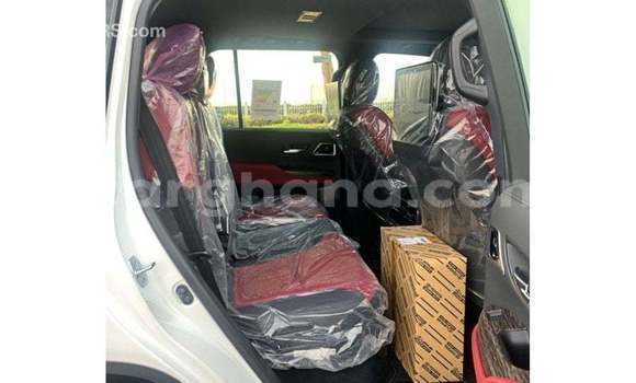 Sayi Imported Toyota Land Cruiser White Mota in Import - Dubai a Ashanti Sayi Imported Toyota Land Cruiser White Mota in Import - Dubai a Ashanti