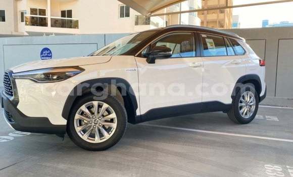 Sayi Imported Toyota Corolla White Mota in Import - Dubai a Ashanti