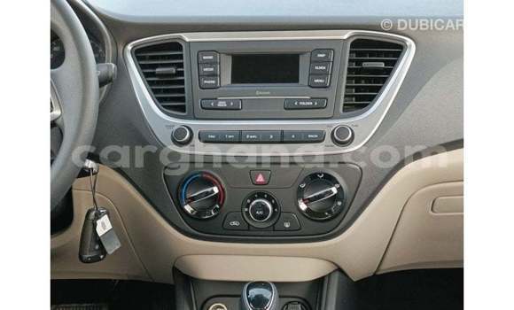 Ra Imported Hyundai Accent funfun Ọkọ̀ in Import - Dubai ni Ashanti Ra Imported Hyundai Accent funfun Ọkọ̀ in Import - Dubai ni Ashanti