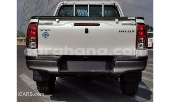 Buy Import Toyota Hilux White Car in Import - Dubai in Ashanti Buy Import Toyota Hilux White Car in Import - Dubai in Ashanti