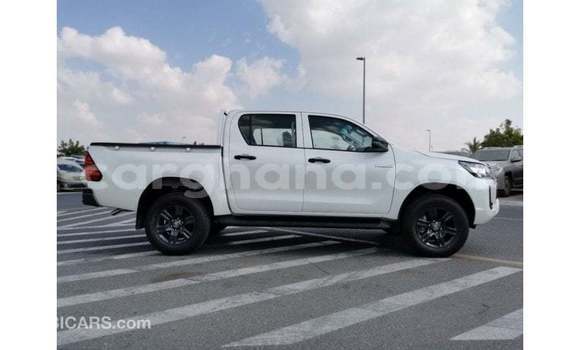 Buy Import Toyota Hilux White Car in Import - Dubai in Ashanti Buy Import Toyota Hilux White Car in Import - Dubai in Ashanti