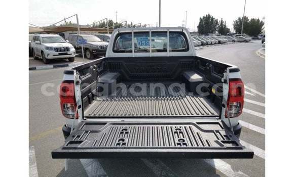 Buy Import Toyota Hilux White Car in Import - Dubai in Ashanti Buy Import Toyota Hilux White Car in Import - Dubai in Ashanti