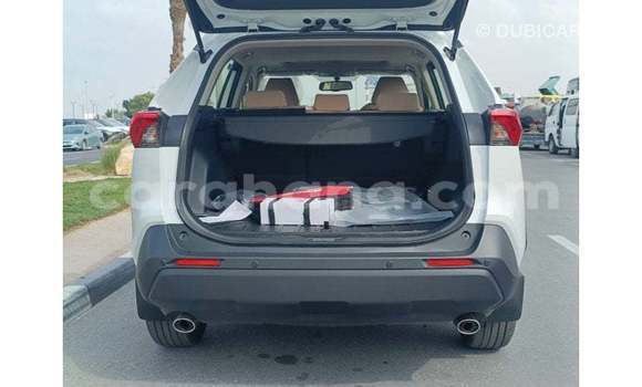 Buy Import Toyota 4Runner White Car in Import - Dubai in Ashanti Buy Import Toyota 4Runner White Car in Import - Dubai in Ashanti