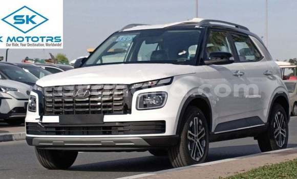 Ra Imported Hyundai Accent funfun Ọkọ̀ in Import - Dubai ni Ashanti