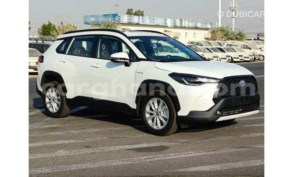 Buy Import Toyota Corolla White Car in Import - Dubai in Ashanti Buy Import Toyota Corolla White Car in Import - Dubai in Ashanti