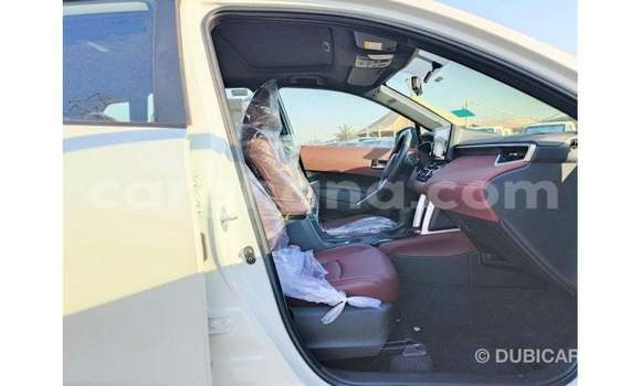 Buy Import Toyota Corolla White Car in Import - Dubai in Ashanti Buy Import Toyota Corolla White Car in Import - Dubai in Ashanti