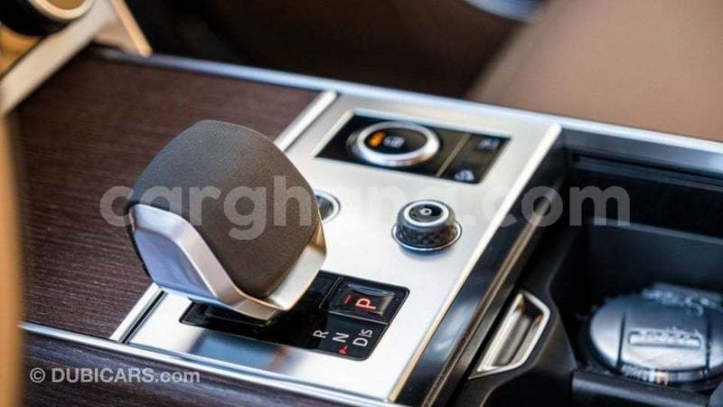 Big with watermark land rover range rover ashanti import dubai 55081