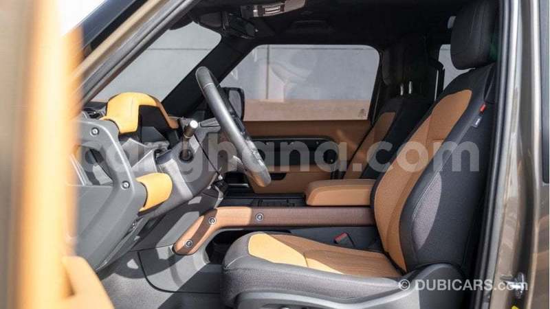 Big with watermark land rover defender ashanti import dubai 55087