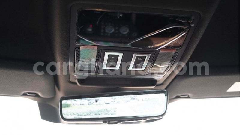 Big with watermark land rover defender ashanti import dubai 55087