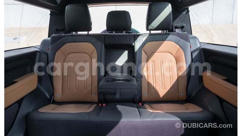 Big with watermark land rover defender ashanti import dubai 55087