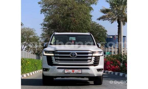 Buy Import Toyota Land Cruiser White Car in Import - Dubai in Ashanti Buy Import Toyota Land Cruiser White Car in Import - Dubai in Ashanti
