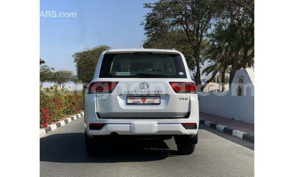 Buy Import Toyota Land Cruiser White Car in Import - Dubai in Ashanti Buy Import Toyota Land Cruiser White Car in Import - Dubai in Ashanti