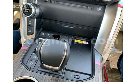 Buy Import Toyota Land Cruiser White Car in Import - Dubai in Ashanti Buy Import Toyota Land Cruiser White Car in Import - Dubai in Ashanti