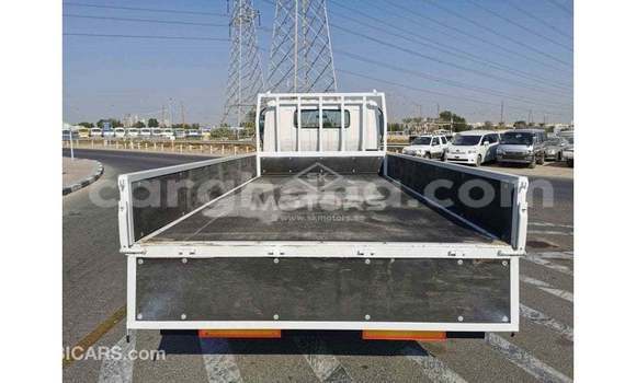 Buy Import Hino GH White Truck in Import - Dubai in Ashanti Buy Import Hino GH White Truck in Import - Dubai in Ashanti