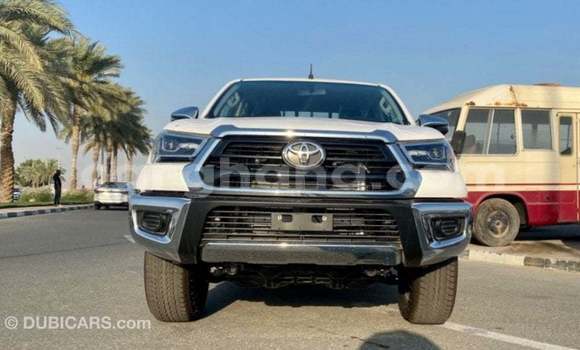 Buy Import Toyota Hilux White Car in Import - Dubai in Ashanti Buy Import Toyota Hilux White Car in Import - Dubai in Ashanti