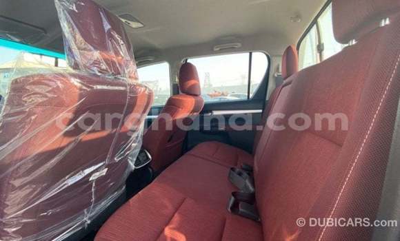 Buy Import Toyota Hilux White Car in Import - Dubai in Ashanti Buy Import Toyota Hilux White Car in Import - Dubai in Ashanti