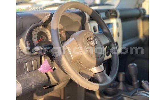 Buy Import Toyota FJ Cruiser White Car in Import - Dubai in Ashanti Buy Import Toyota FJ Cruiser White Car in Import - Dubai in Ashanti
