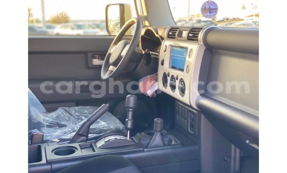 Buy Import Toyota FJ Cruiser White Car in Import - Dubai in Ashanti Buy Import Toyota FJ Cruiser White Car in Import - Dubai in Ashanti