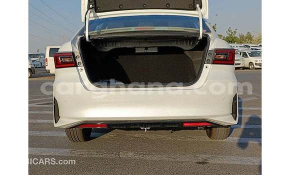 Buy Import Toyota Yaris White Car in Import - Dubai in Ashanti Buy Import Toyota Yaris White Car in Import - Dubai in Ashanti