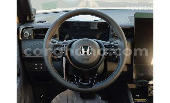 Buy Import Honda C White Bike in Import - Dubai in Ashanti Buy Import Honda C White Bike in Import - Dubai in Ashanti