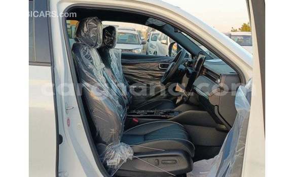 Buy Import Honda C White Bike in Import - Dubai in Ashanti Buy Import Honda C White Bike in Import - Dubai in Ashanti