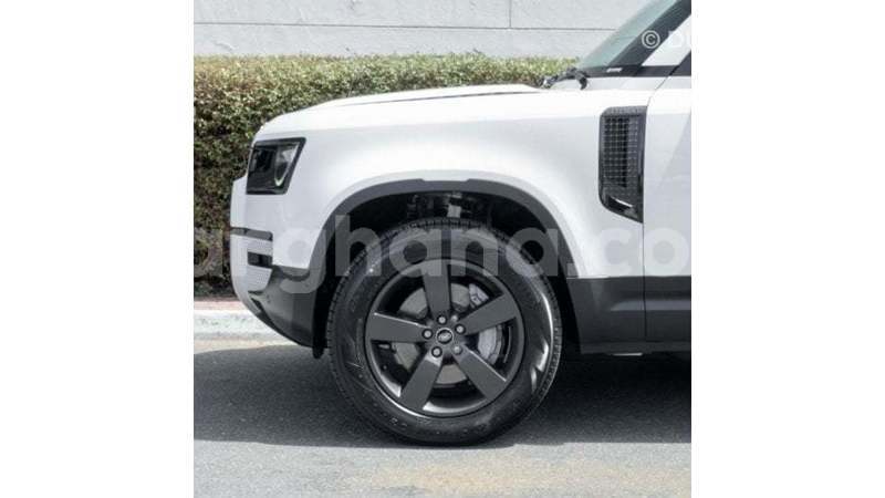 Big with watermark land rover defender ashanti import dubai 55154