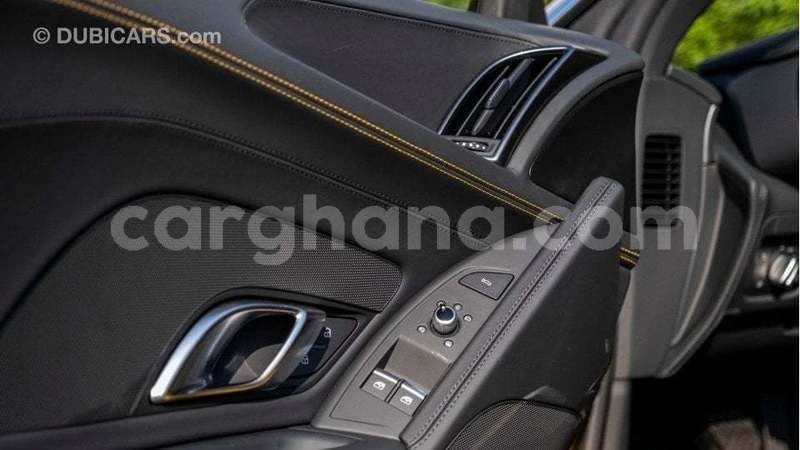 Big with watermark audi r8 ashanti import dubai 55156