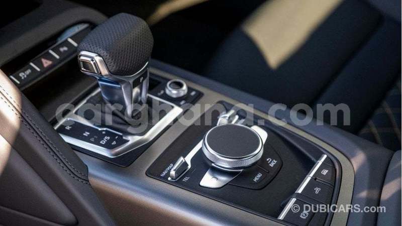 Big with watermark audi r8 ashanti import dubai 55156