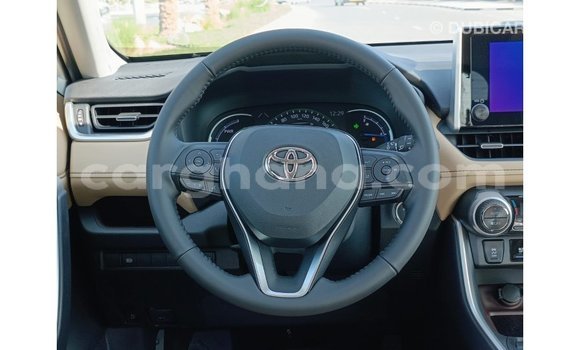 Buy Import Toyota 4Runner White Car in Import - Dubai in Ashanti Buy Import Toyota 4Runner White Car in Import - Dubai in Ashanti