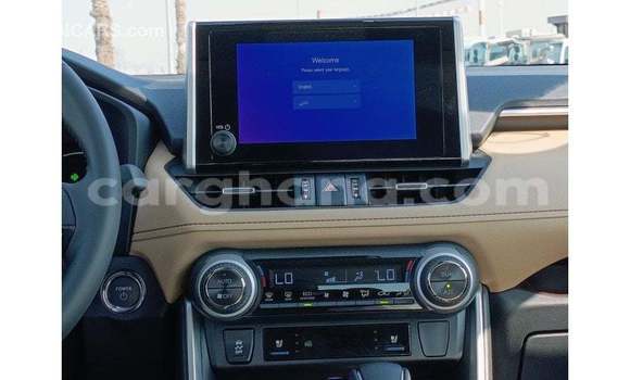 Buy Import Toyota 4Runner White Car in Import - Dubai in Ashanti Buy Import Toyota 4Runner White Car in Import - Dubai in Ashanti