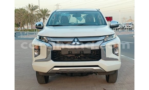 Ra Imported Mitsubishi L200 funfun Ọkọ̀ in Import - Dubai ni Ashanti Ra Imported Mitsubishi L200 funfun Ọkọ̀ in Import - Dubai ni Ashanti