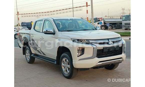 Ra Imported Mitsubishi L200 funfun Ọkọ̀ in Import - Dubai ni Ashanti Ra Imported Mitsubishi L200 funfun Ọkọ̀ in Import - Dubai ni Ashanti
