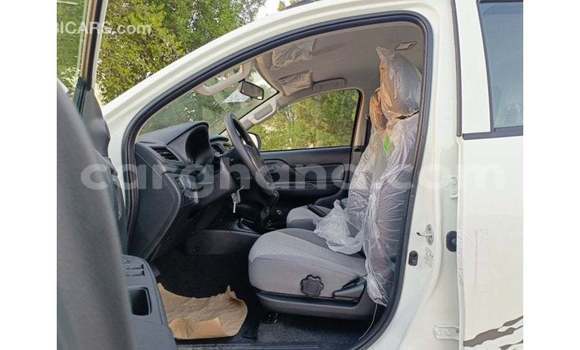 Ra Imported Mitsubishi L200 funfun Ọkọ̀ in Import - Dubai ni Ashanti Ra Imported Mitsubishi L200 funfun Ọkọ̀ in Import - Dubai ni Ashanti