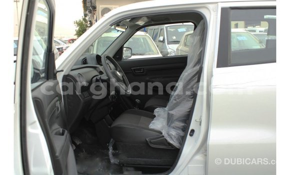 Buy Import Suzuki CRV White Car in Import - Dubai in Ashanti Buy Import Suzuki CRV White Car in Import - Dubai in Ashanti