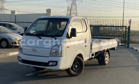 Buy Import Hyundai Accent White Car in Import - Dubai in Ashanti