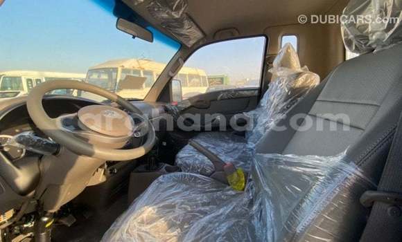 Buy Import Hyundai Accent White Car in Import - Dubai in Ashanti Buy Import Hyundai Accent White Car in Import - Dubai in Ashanti