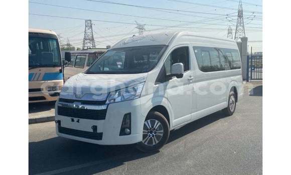 Buy Import Toyota Hiace White Car in Import - Dubai in Ashanti