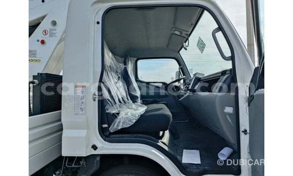 Buy Import Mitsubishi Carisma White Car in Import - Dubai in Ashanti Buy Import Mitsubishi Carisma White Car in Import - Dubai in Ashanti