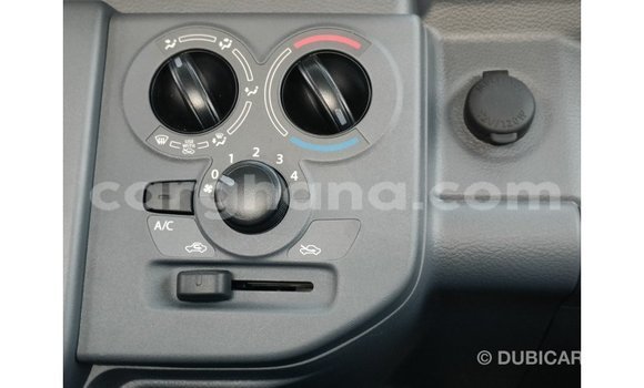 Ra Imported Suzuki Carry funfun Ọkọ̀ akẹ́rù ńlá in Import - Dubai ni Ashanti Ra Imported Suzuki Carry funfun Ọkọ̀ akẹ́rù ńlá in Import - Dubai ni Ashanti