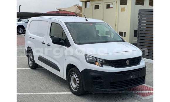 Ra Imported Peugeot Partner funfun Ọkọ̀ in Import - Dubai ni Ashanti Ra Imported Peugeot Partner funfun Ọkọ̀ in Import - Dubai ni Ashanti