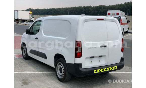 Ra Imported Peugeot Partner funfun Ọkọ̀ in Import - Dubai ni Ashanti Ra Imported Peugeot Partner funfun Ọkọ̀ in Import - Dubai ni Ashanti