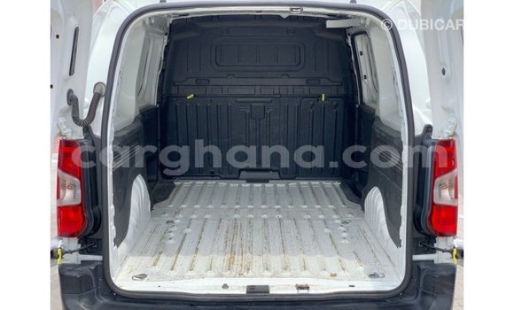 Ra Imported Peugeot Partner funfun Ọkọ̀ in Import - Dubai ni Ashanti Ra Imported Peugeot Partner funfun Ọkọ̀ in Import - Dubai ni Ashanti