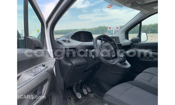 Ra Imported Peugeot Partner funfun Ọkọ̀ in Import - Dubai ni Ashanti Ra Imported Peugeot Partner funfun Ọkọ̀ in Import - Dubai ni Ashanti