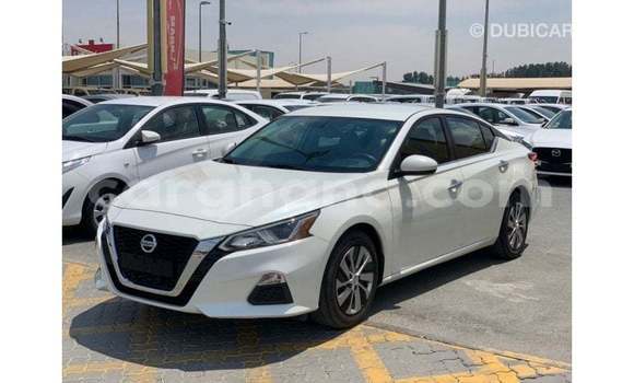 Ra Imported Nissan Altima funfun Ọkọ̀ in Import - Dubai ni Ashanti Ra Imported Nissan Altima funfun Ọkọ̀ in Import - Dubai ni Ashanti