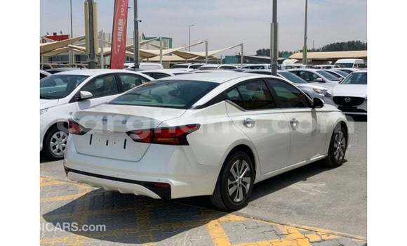 Ra Imported Nissan Altima funfun Ọkọ̀ in Import - Dubai ni Ashanti Ra Imported Nissan Altima funfun Ọkọ̀ in Import - Dubai ni Ashanti