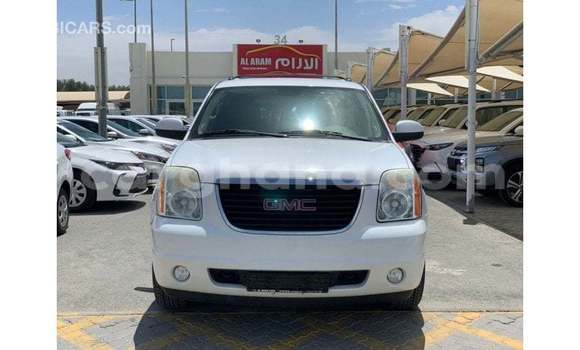 Ra Imported GMC Yukon funfun Ọkọ̀ in Import - Dubai ni Ashanti Ra Imported GMC Yukon funfun Ọkọ̀ in Import - Dubai ni Ashanti