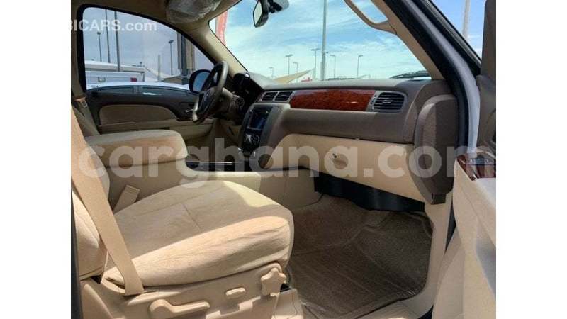 Big with watermark gmc yukon ashanti import dubai 55235