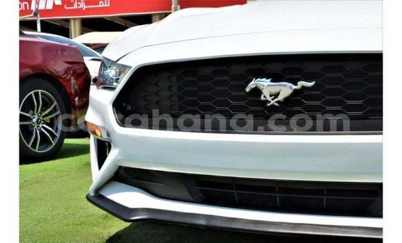 Ra Imported Ford Mustang funfun Ọkọ̀ in Import - Dubai ni Ashanti Ra Imported Ford Mustang funfun Ọkọ̀ in Import - Dubai ni Ashanti