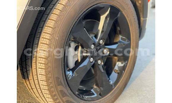 Ra Imported Jeep Grand Cherokee funfun Ọkọ̀ in Import - Dubai ni Ashanti Ra Imported Jeep Grand Cherokee funfun Ọkọ̀ in Import - Dubai ni Ashanti